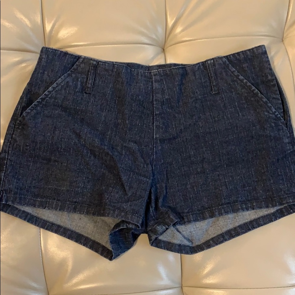Ellemenno women’s shorts